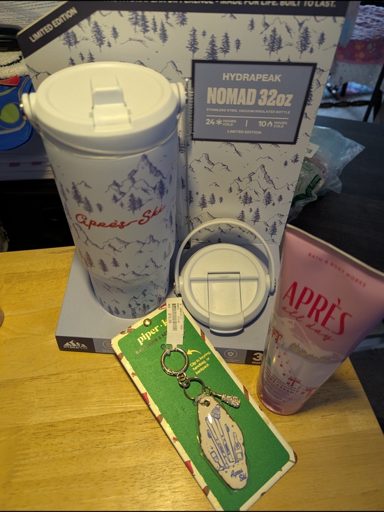 Hydrapeak Other - Hydrapeak Nomad 32oz Insulated Tumbler Gift Set Apres Ski